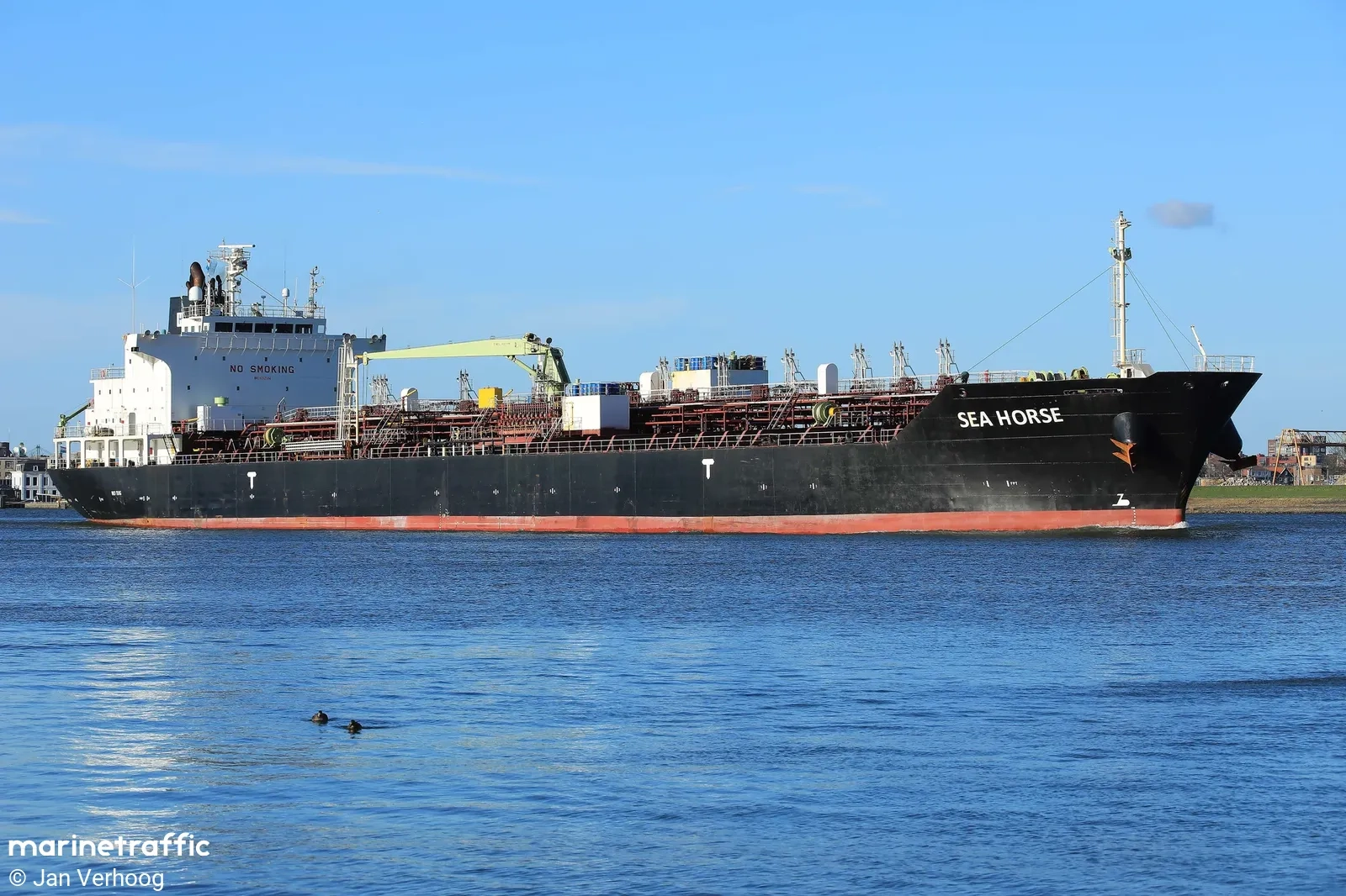 The tanker Sea Horse has been trying to reach Cuba since late February. Photo: Jan Verhoog / MarineTraffic
