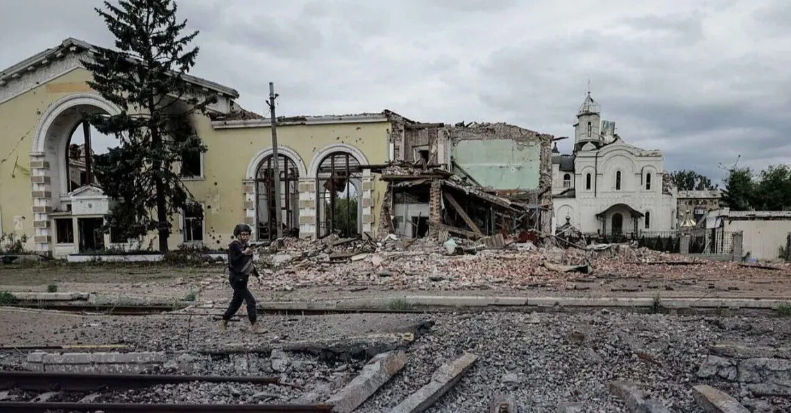 “This isn’t the Middle Ages, and we aren’t serfs”: Locals in Ukrainian-controlled parts of Donbas react to Putin’s territorial demands