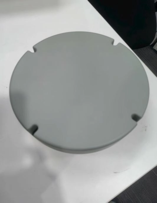 Image of a GI004 7-channel antenna housing sent by Zheng