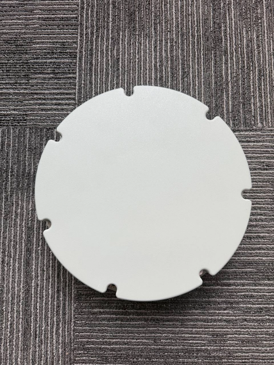 Image of a GI005 8-channel antenna housing sent by Zheng